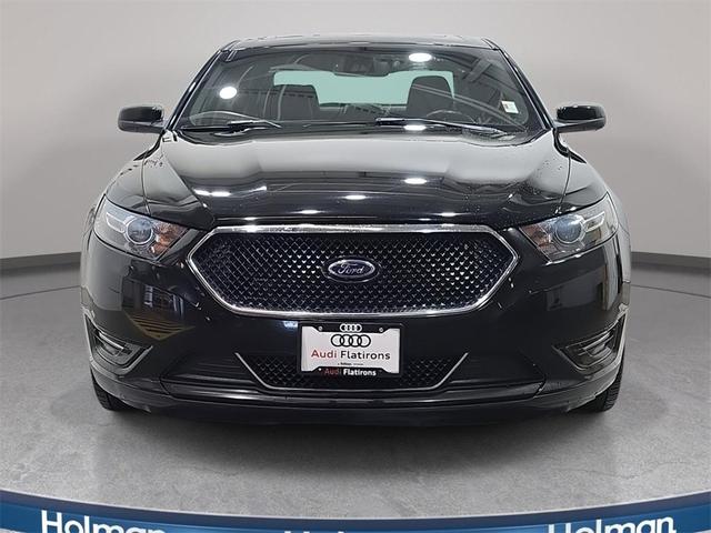 Photo of 2017 Shadow Black Ford Taurus
