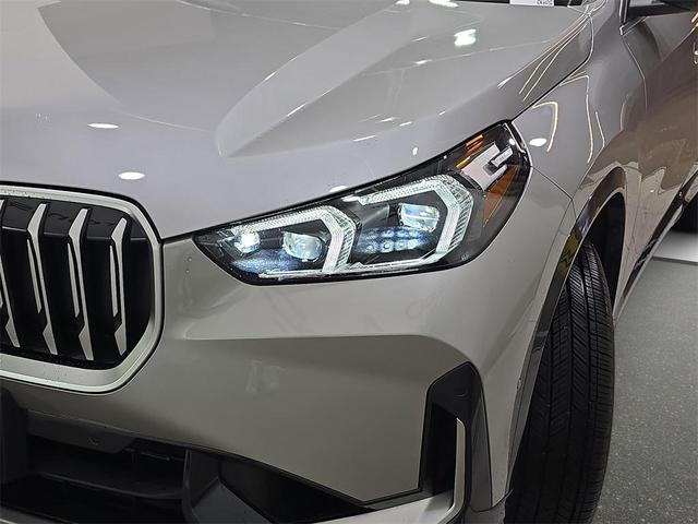 Photo of 2024 Space Silver BMW X1
