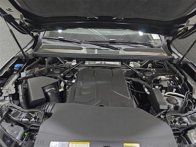 Photo of 2025 Mythos Black Metallic Audi Q5