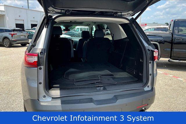 Photo of 2021 Satin Steel Metallic Chevrolet Traverse