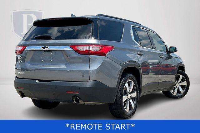 Photo of 2021 Satin Steel Metallic Chevrolet Traverse