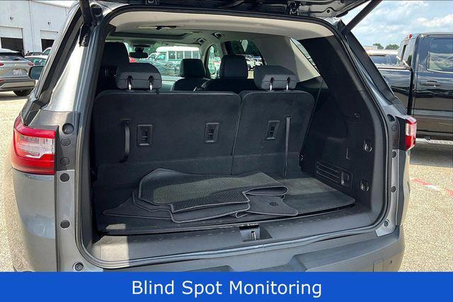 Photo of 2021 Satin Steel Metallic Chevrolet Traverse