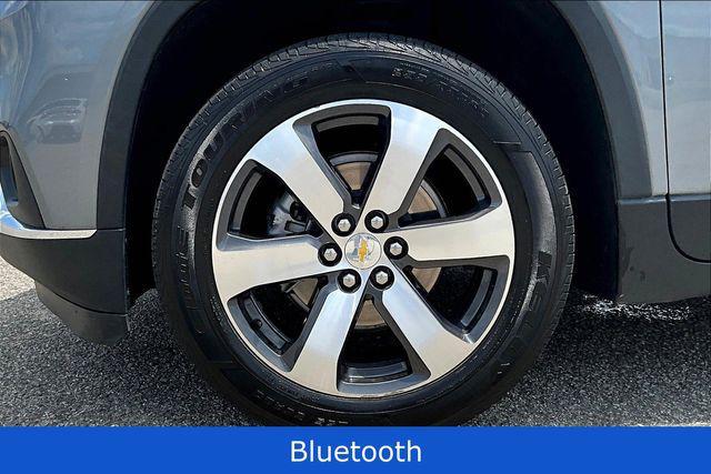 Photo of 2021 Satin Steel Metallic Chevrolet Traverse