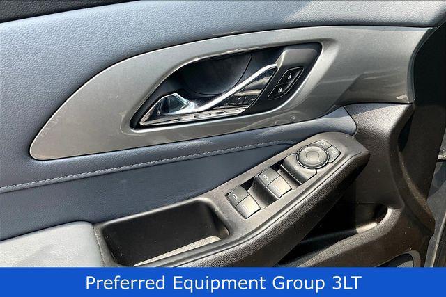 Photo of 2021 Satin Steel Metallic Chevrolet Traverse
