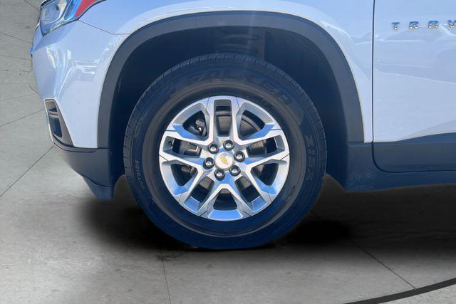 Photo of 2020 Summit White Chevrolet Traverse