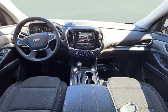 Photo of 2020 Summit White Chevrolet Traverse