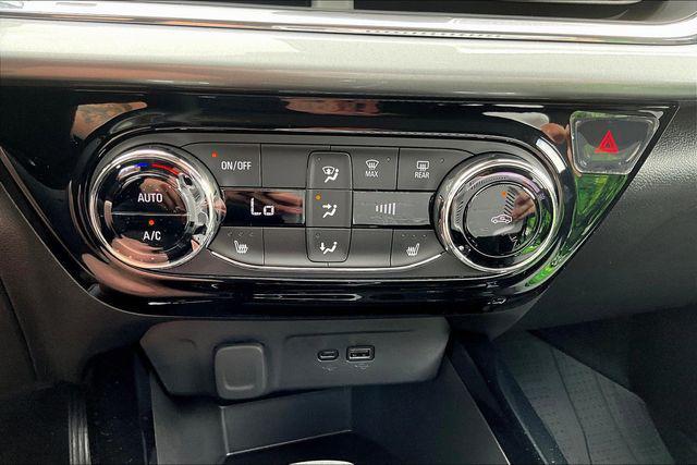 Photo of 2025 Summit White Chevrolet Trax