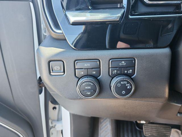 Photo of 2022 Summit White Chevrolet Silverado 1500