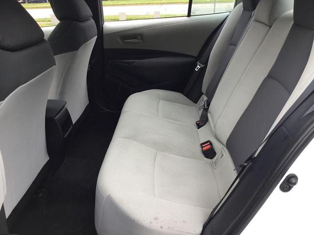 Photo of 2022 White Toyota Corolla