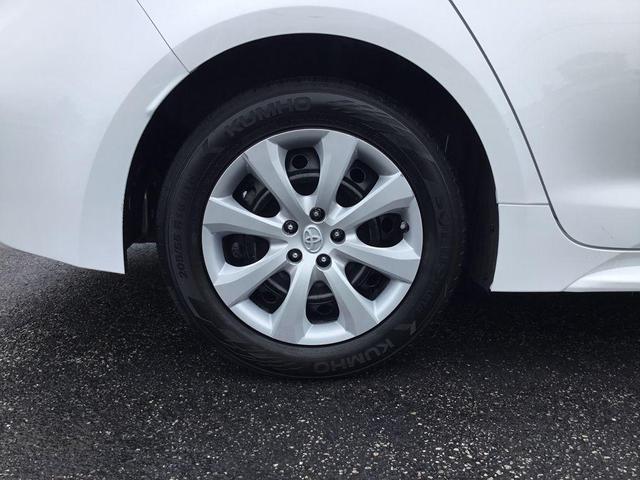 Photo of 2022 White Toyota Corolla