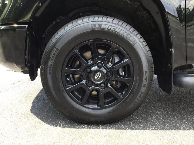 Photo of 2021 Midnight Black Metallic Toyota Tundra