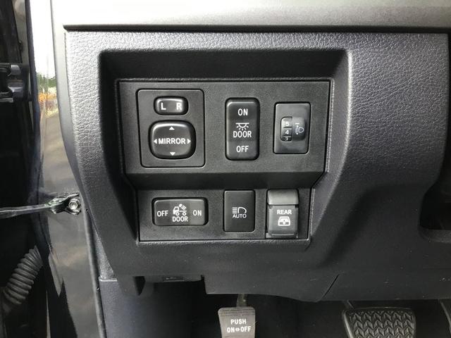 Photo of 2021 Midnight Black Metallic Toyota Tundra