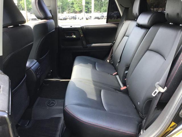 Photo of 2020 Midnight Black Metallic Toyota 4Runner