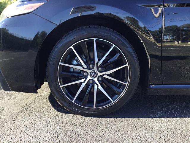 Photo of 2023 Midnight Black Metallic Toyota Camry