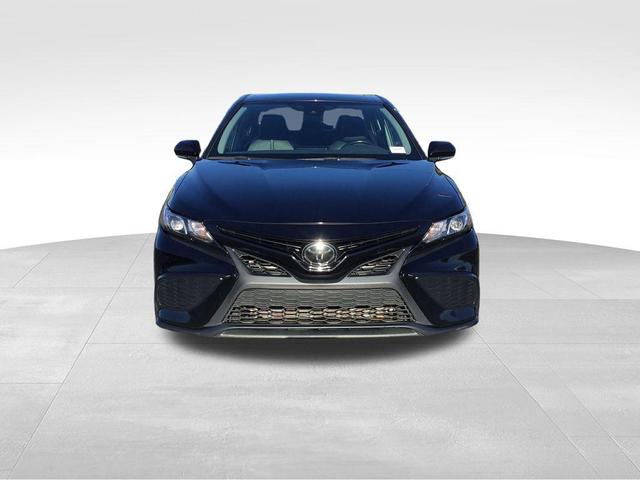 Photo of 2023 Midnight Black Metallic Toyota Camry