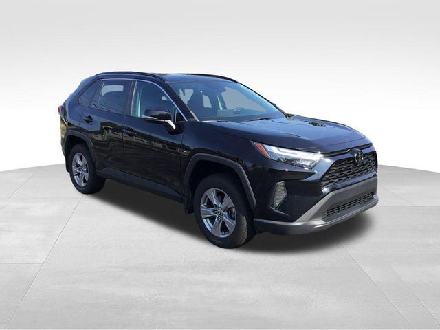 Photo of 2022 Midnight Black Metallic Toyota RAV4