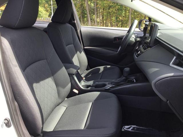 Photo of 2025 Classic Silver Metallic Toyota Corolla