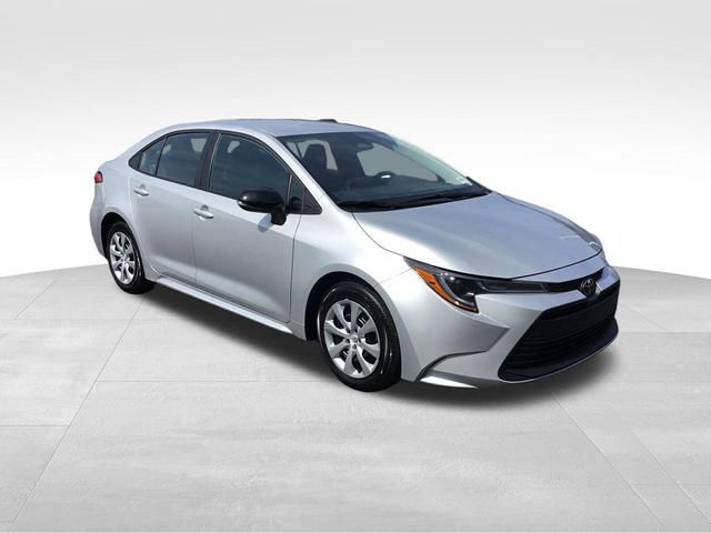 Photo of 2025 Classic Silver Metallic Toyota Corolla