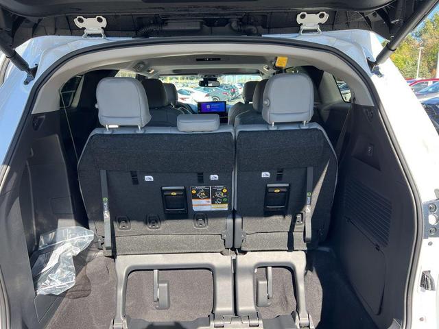 Photo of 2025 Wind Chill Pearl Toyota Sienna
