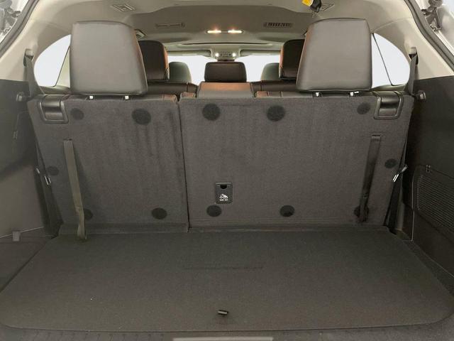 Photo of 2022 Celestial Silver Metallic Toyota Highlander