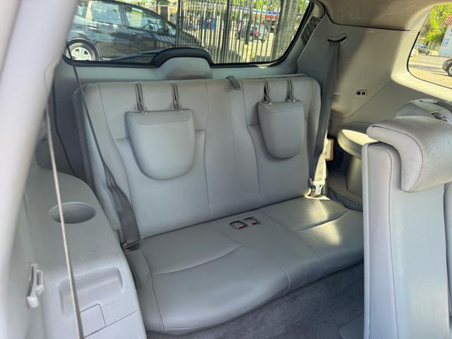 Photo of 2008 Silver Toyota Highlander Hybrid