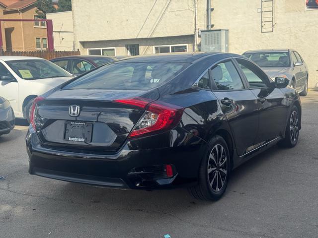 Photo of 2018 Black Honda Civic