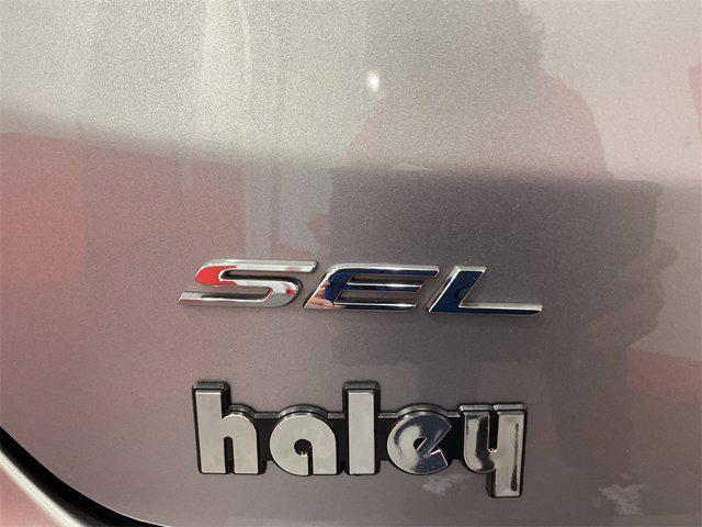 Photo of 2024 Silver Ford Edge
