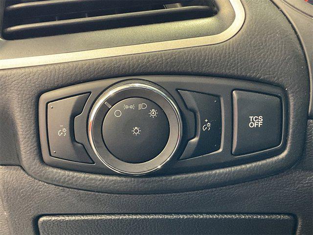 Photo of 2024 Silver Ford Edge