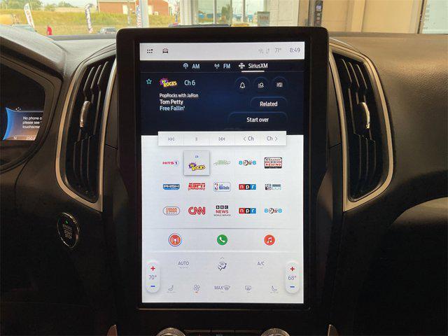 Photo of 2024 Silver Ford Edge