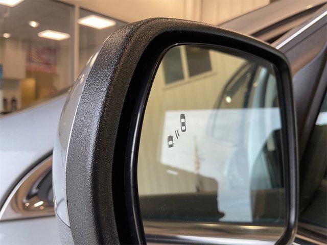 Photo of 2024 Silver Ford Edge