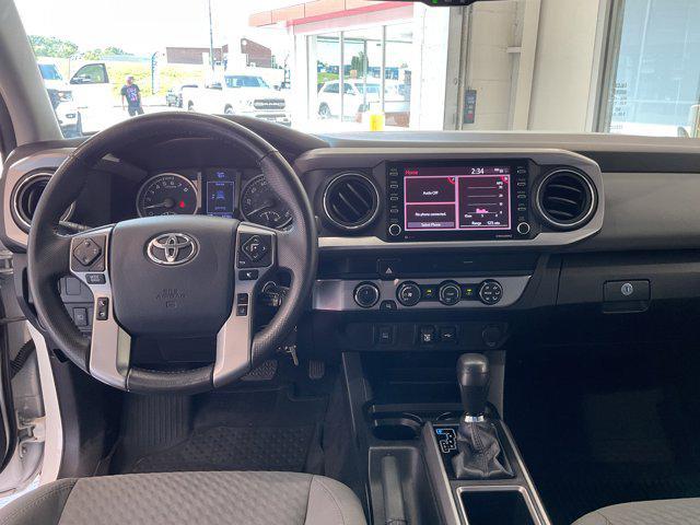 Photo of 2020 White Toyota Tacoma
