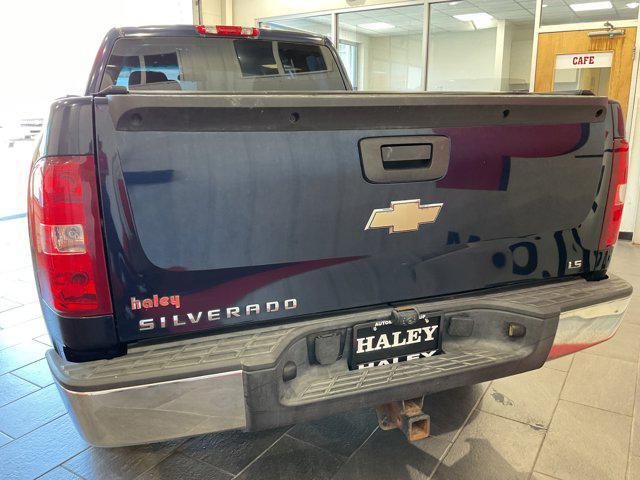 Photo of 2010 Imperial Blue Metallic Chevrolet Silverado 1500