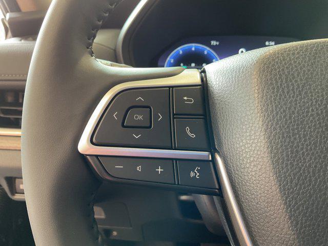 Photo of 2025 Midnight Black Metallic Toyota Grand Highlander