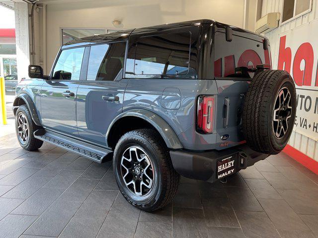 Photo of 2025 Azure Gray Metallic Tri-Coat Ford Bronco
