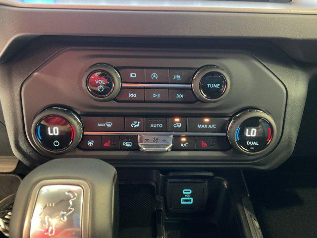 Photo of 2025 Azure Gray Metallic Tri-Coat Ford Bronco