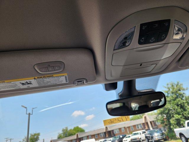 Photo of 2021 Brilliant Black Crystal Pearlcoat Chrysler Pacifica