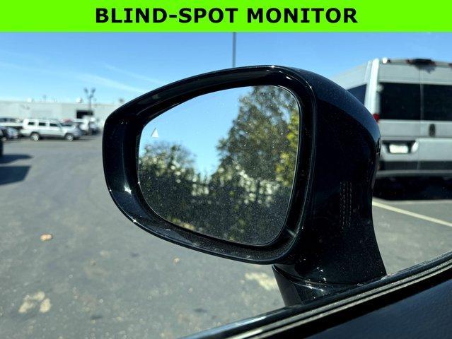 Photo of 2026 Diamond Black Chrysler Pacifica