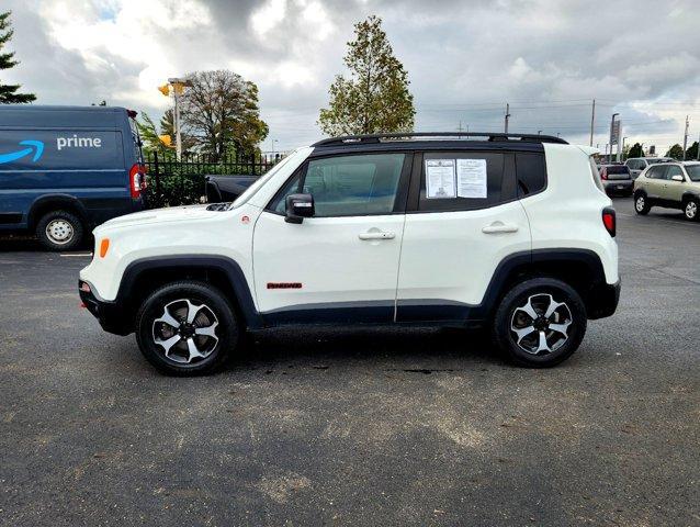 Photo of 2020 Alpine White Clearcoat Jeep Renegade