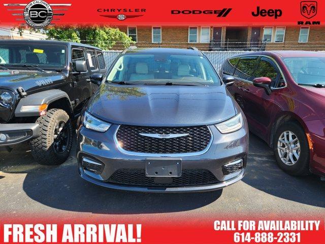Photo of 2021 Maximum Steel Metallic Chrysler Pacifica
