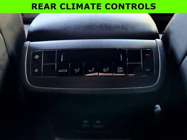 Photo of 2023 2 Tone Tan / Black Roof Nissan Pathfinder