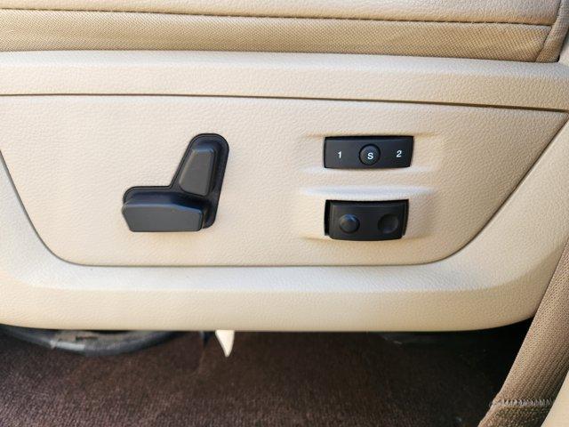 Photo of 2018 Pearl White RAM 3500