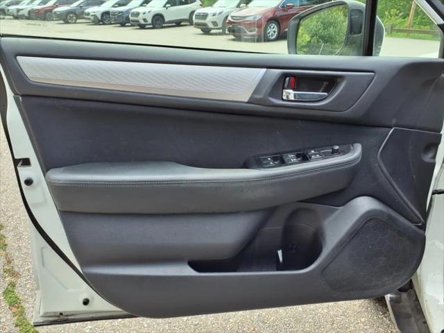 Photo of 2019 Crystal White Pearl Black Subaru Outback
