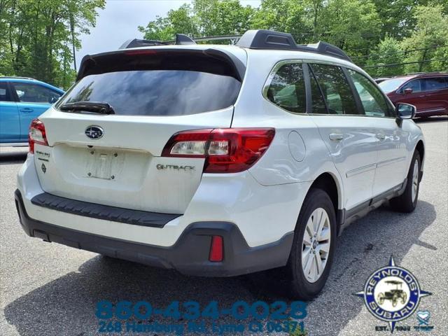 Photo of 2019 Crystal White Pearl Black Subaru Outback