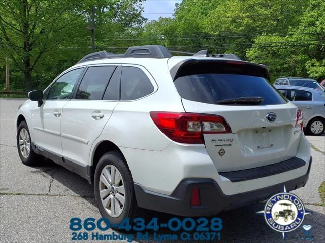 Photo of 2019 Crystal White Pearl Black Subaru Outback