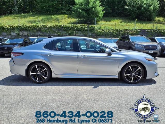 Photo of 2019 Silver Toyota Camry