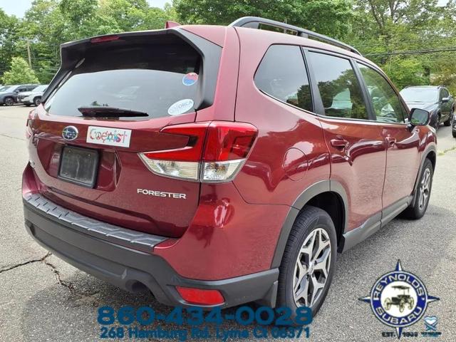 Photo of 2020 Crimson Red Pearl Subaru Forester