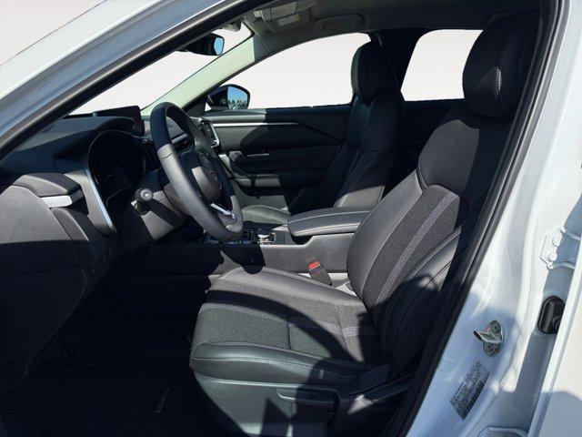 Photo of 2025 Wind Chill Pearl Mazda CX-50