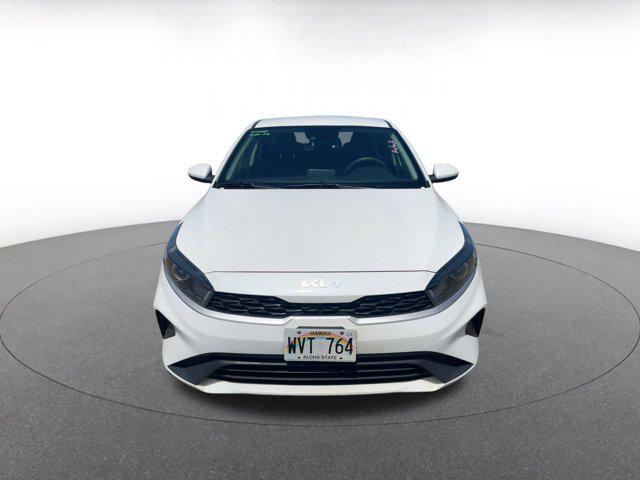 Photo of 2023 Snow White Pearl Kia Forte