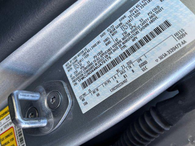 Photo of 2022 Iconic Silver Metallic Ford Escape