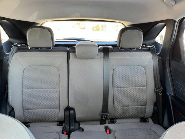 Photo of 2022 Iconic Silver Metallic Ford Escape